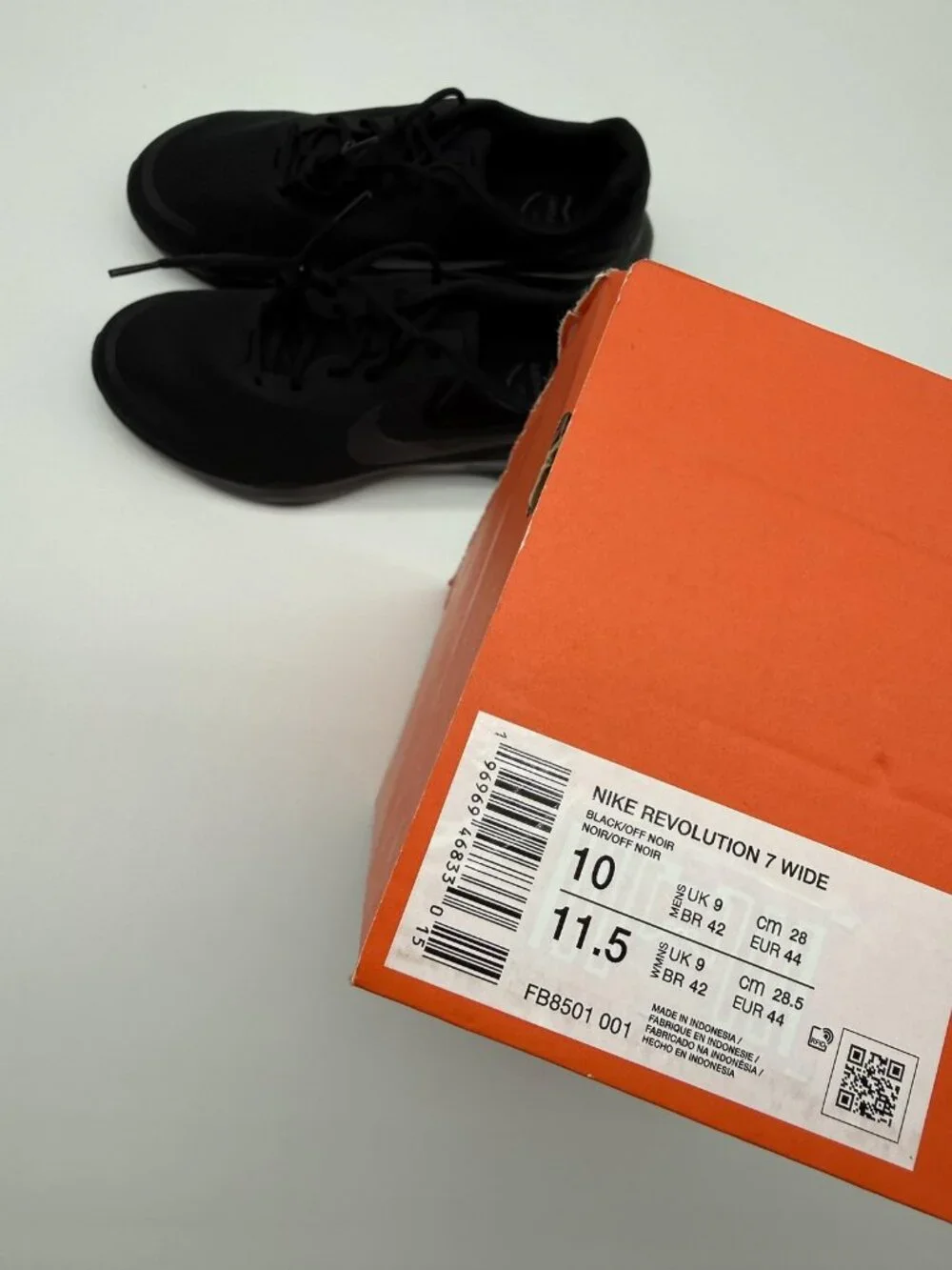 New Nike Revolution 7 Wide Shoes Men's Size 10 Black Running Sneakers FB8501 001